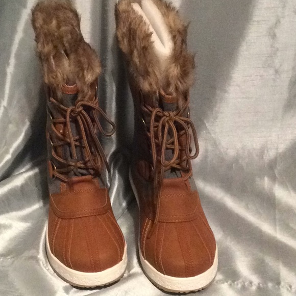 Lydiia Faux Fur Winter Boot, Grey Multicolor, Padded Insole, NWT - Picture 2 of 7
